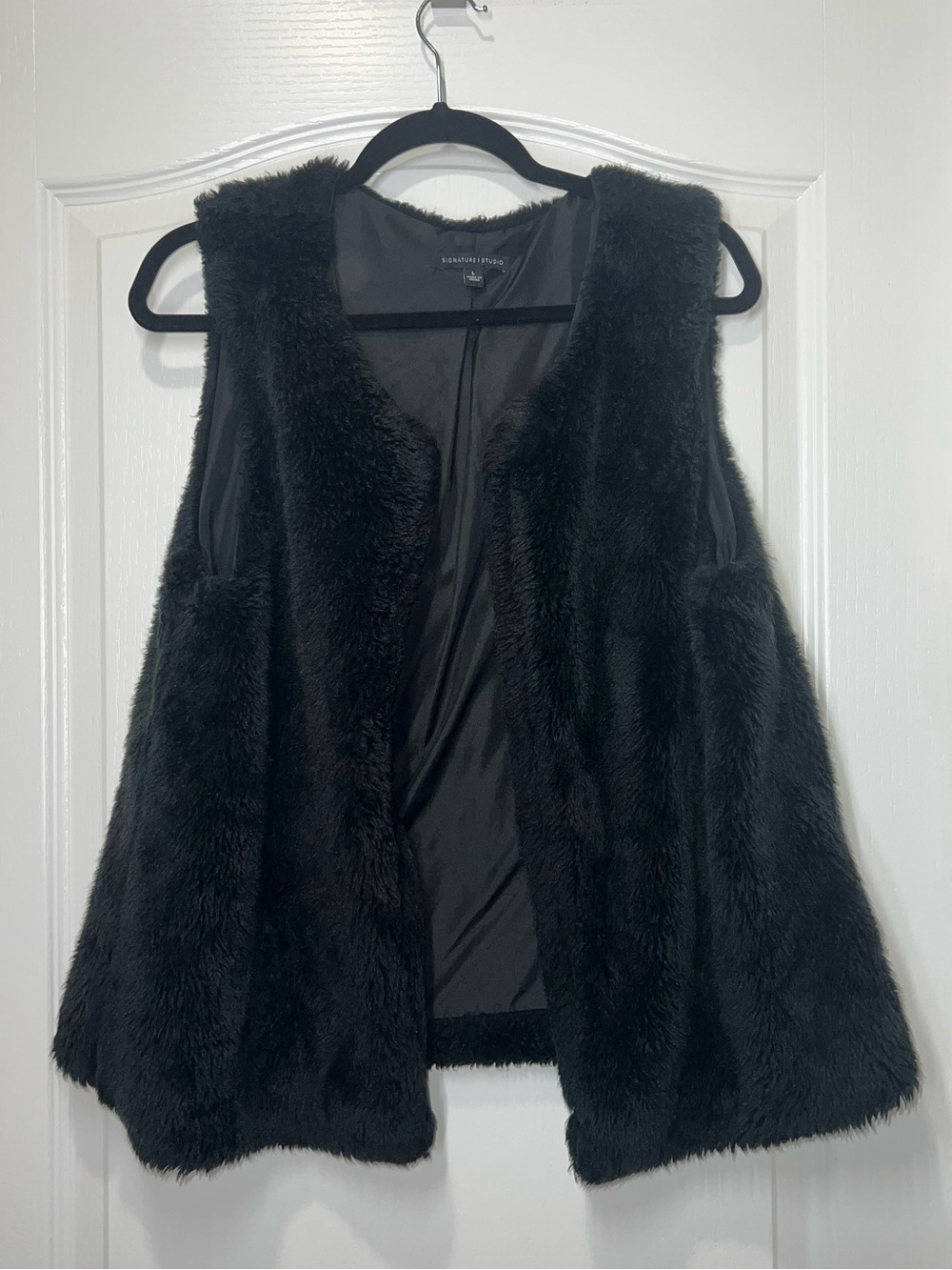 Signature Studio Faux Fur Jet Black Coat Vest Women’s Size Large